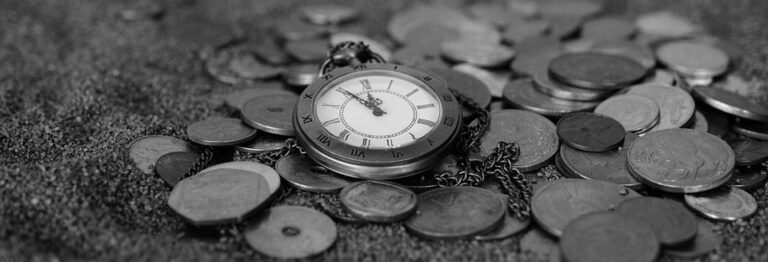 How to Wear a pocket watch 2