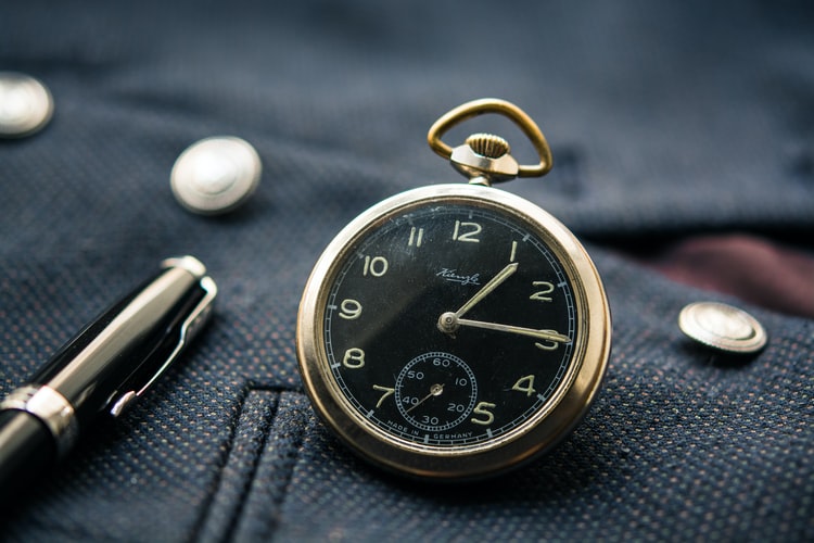 Pocket Watches And Modern Fashion